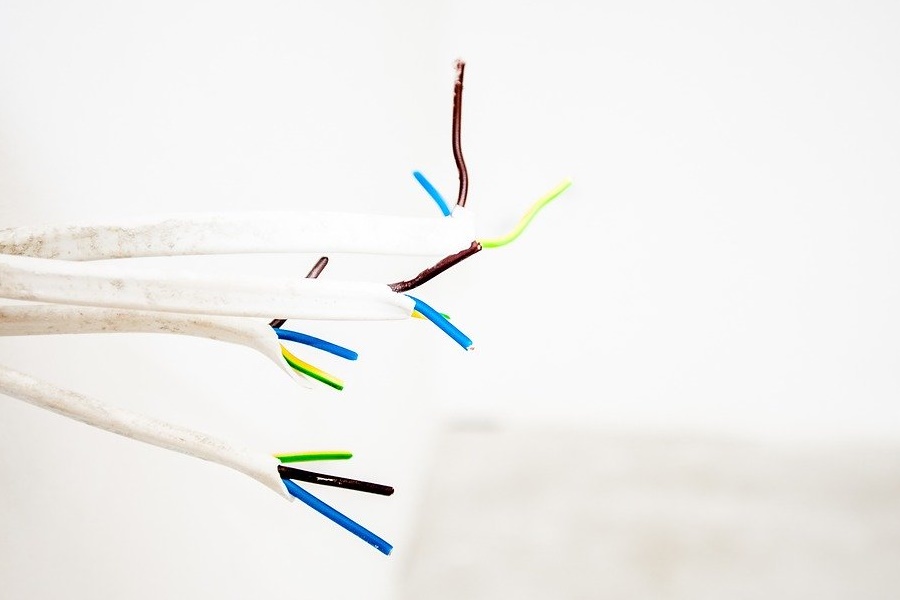 samodzielna wymiana gniazdka